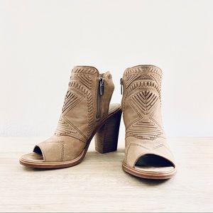 Vince Camuto Karinta Block Heel